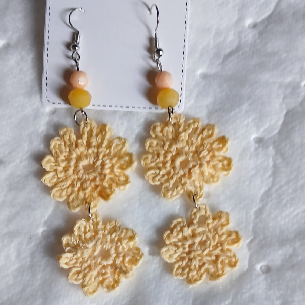 Yellow Crochet Flower Drop Earrings with Peach Bead Accents